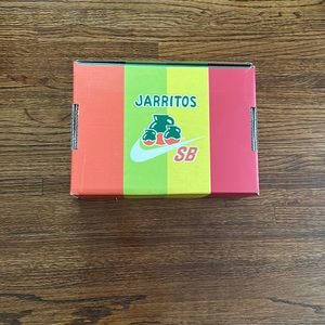 Jarritos Nike sb collab drink box set